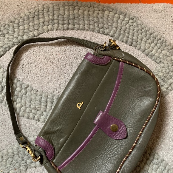 Dayaday purse in green with purple trim - Picture 3 of 4